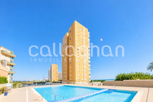 Atico en primera linea en playa del Puig — 25