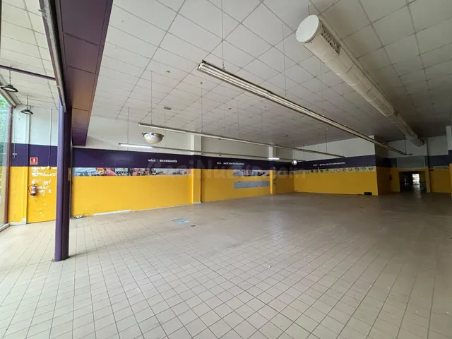 Local comercial de 540â¯m2 en el centro de Caldes de Montbu - foto 3