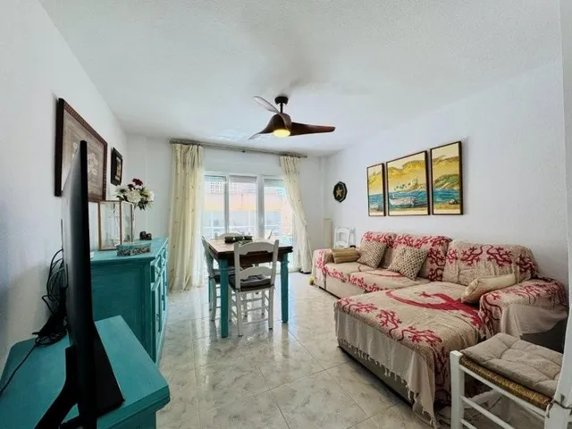 APARTAMENTO REFORMADO A 100 M DE LA PLAYA — 7