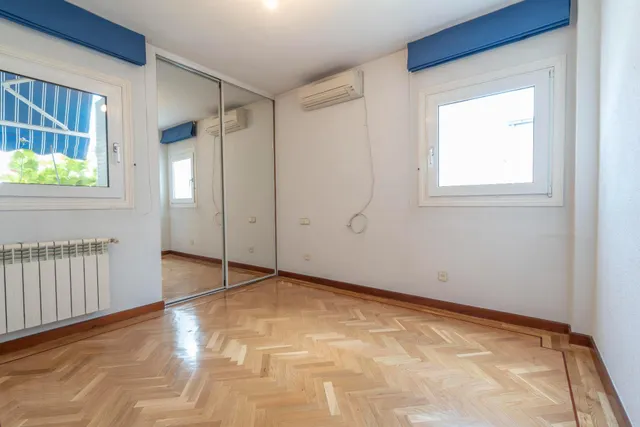 Excepcional chalet pareado cerca a Avenida Europa en Pozuelo de Alarcón — 37