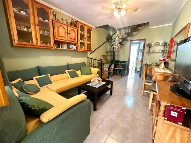 Fantástico dúplex de dos habitaciones con jardín, patio y excelente ubicación en Los Alcázares — 11