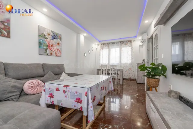 Encantadora Casa Reformada en Ogijares con Vistas y Espacios para Disfrutar — 4