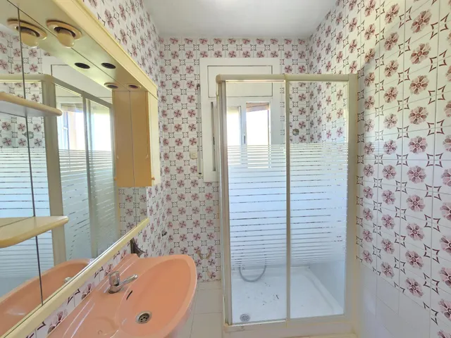 ¡Oportunidad única en Canyelles! Casa independiente con gran terreno llano en la entrada de la Urb. Les Palmeres — 14