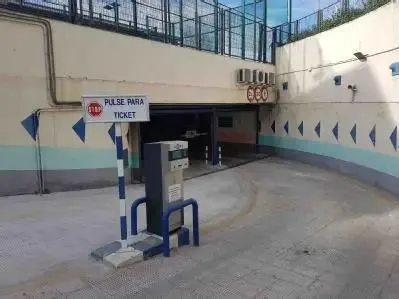 Plaza de parking por cesión en el Parking Los Escolapios — 2