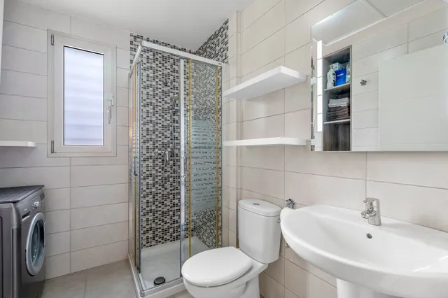 Apartamento de 2 dormitorios y 2 baños en los dolses ( orihuela costa ) — 28