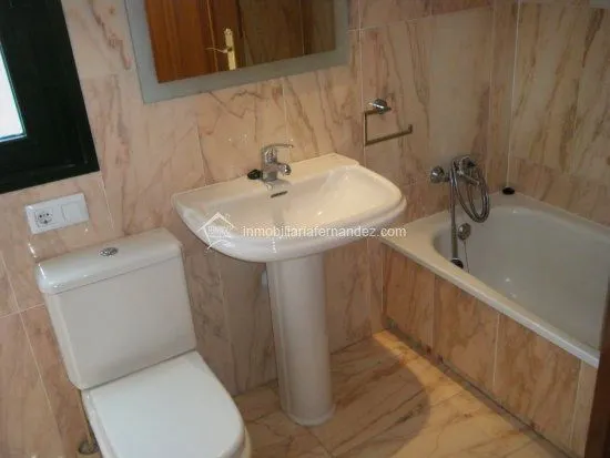 Apartamento con garaje — 11