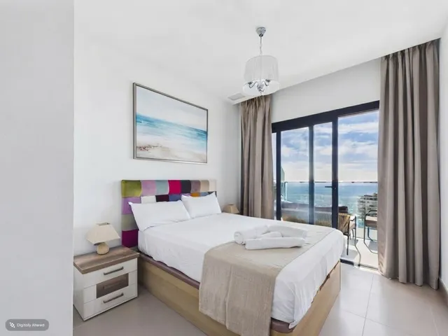 Apartamento moderno de 2 dormitorios en la planta 11 de Sunset Drive, Benidorm — 11