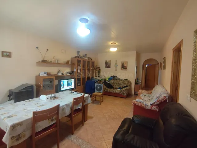 OPORTUNIDAD, SE VENDE ESTUPENDA CASA EN TORREAGUERA - foto 2