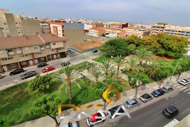 Impresionante ático dúplex con amplia terraza en Almazora - foto 3