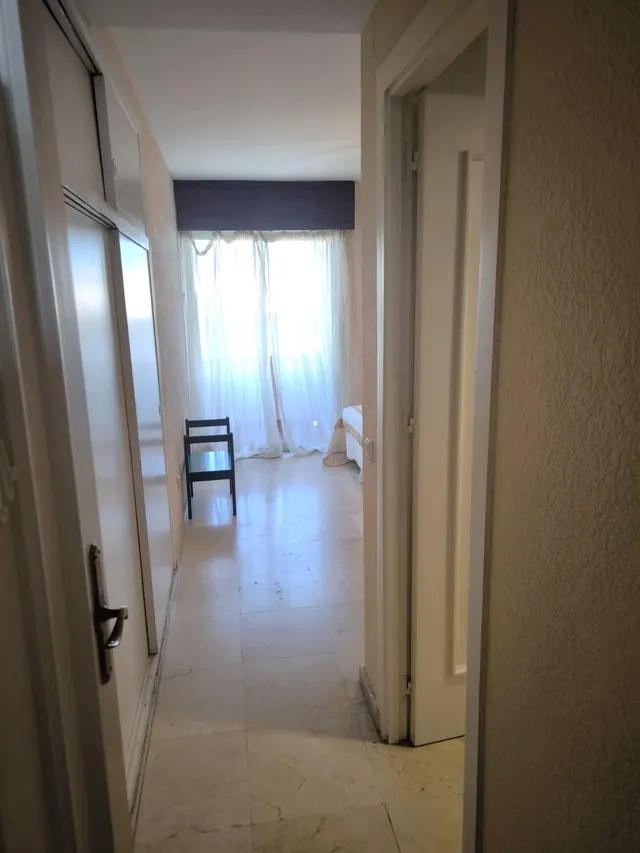 PRIMERA LÍNEA DE PLAYA. ZONA CENTRO DE FUENGIROLA. 3 DORMITORIOS. 2 BAÑOS. 1 ASEO — 21