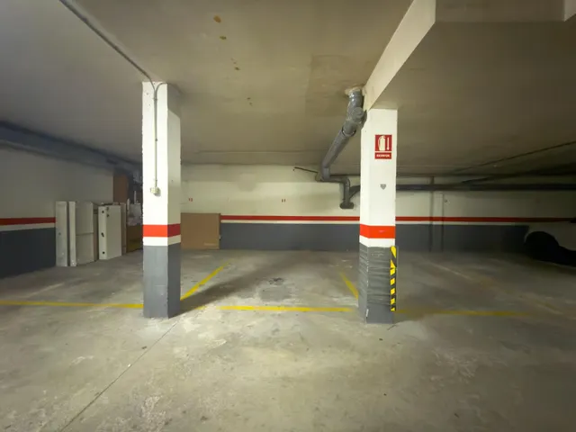 PLAZA DE GARAJE EN CIEZA (ZONA PISCINA CUBIERTA)