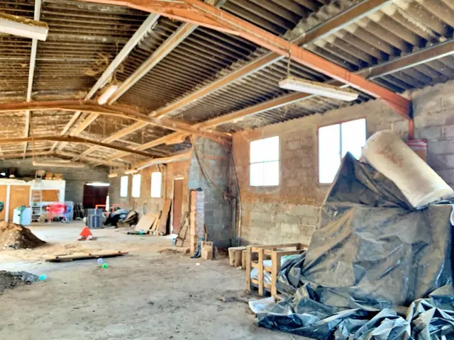 Nave industrial 278m² en venta - Urbanizaciones - foto 4