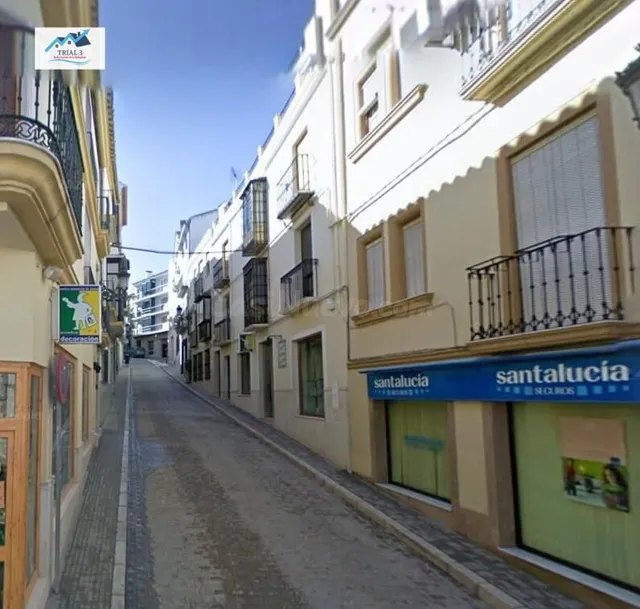 Venta Casa + Comercio en Baena (Córdoba) — 2