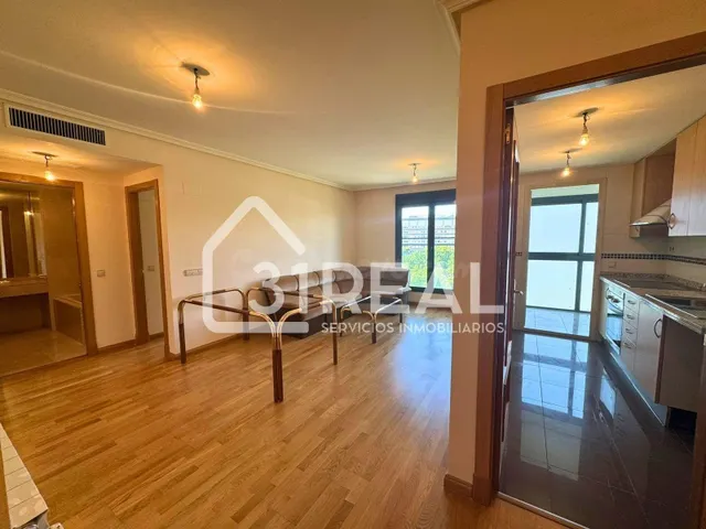 Piso en Urbanización con todas los servicios - foto 2