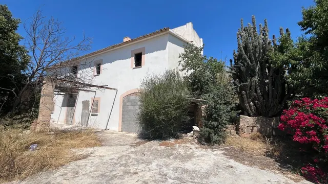 Finca rústica mallorquina con gran potencial para reformar e - foto 3