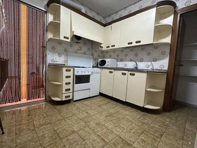 Piso de 4 dormitorios y balcón, en Puerto Lumbreras — 8