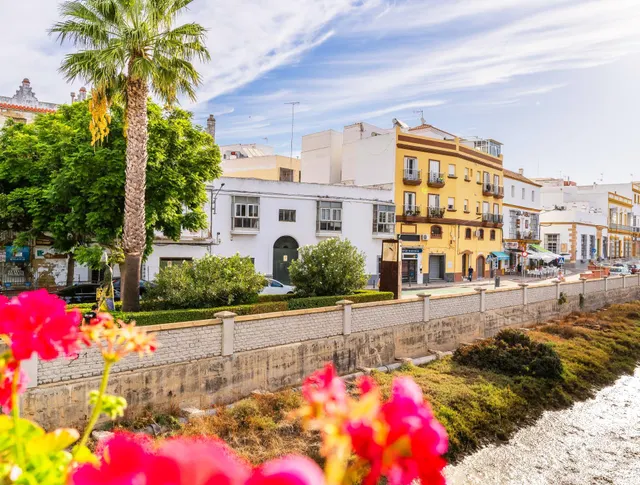 INCREÍBLE CASA SEÑORIAL EN la ALAMEDA DEL RIO — 27