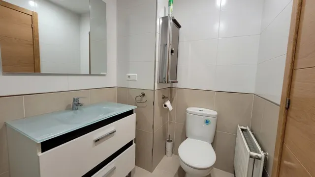 Piso 1 dormitorio en Alquiler, zona Camaretas, frente Centro Comercial — 8