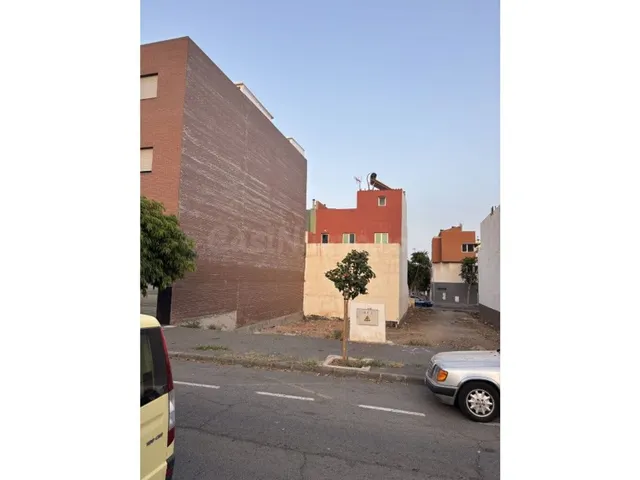 Terreno urbano en venta - Vecindario - foto 4