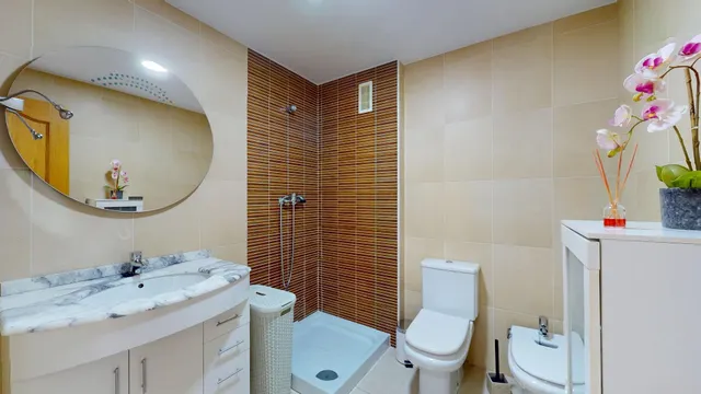 PISO DE TRES DORMITORIOS CON PISCINA CLIMATIZADA, GIMNASIO Y SAUNA EN SAN PEDRO DEL PINATAR — 18