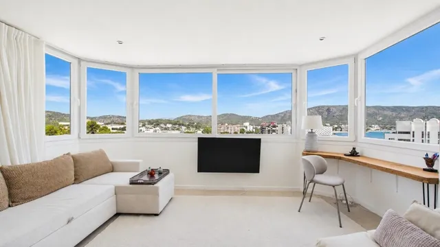 Espectacular vista al mar – Apartamento reformado de alta gama — 8