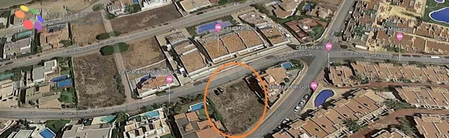 MAGNIFICA PARCELA URBANA EN URBANIZACION DE LUJO - foto 3