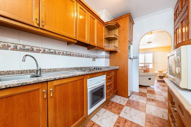 Gran apartamento en orihuela costa: 2 hab, 1 baño — 8