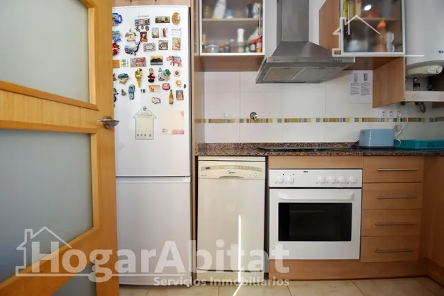 ¡Vistas al mar! Amplio, esquinero y alto en residencial con piscina, garaje y terraza — 11