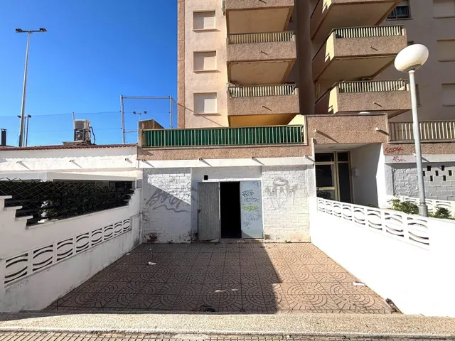 Local diáfano en la playa de Gandia calle Camp de Morvedre 5 — 3