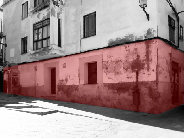 Local plaza mayor — 10