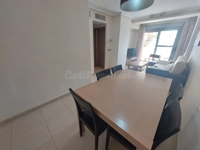 Piso de 2 dormitorios y amplia terraza en Puerto Rey - foto 5