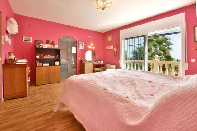 CASA EN VENTA EN PINEDA DE MAR — 28