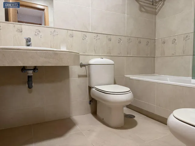 INMOBILIARIA ARBETETA ALQUILA PISO DE DOS DORMITORIOS EN VALDELUZ, GUADALAJARA — 17