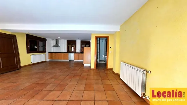 CHALET: AMPLITUD, LUZ Y CARÁCTER JUNTO A LA COSTA CÁNTABRA - foto 3