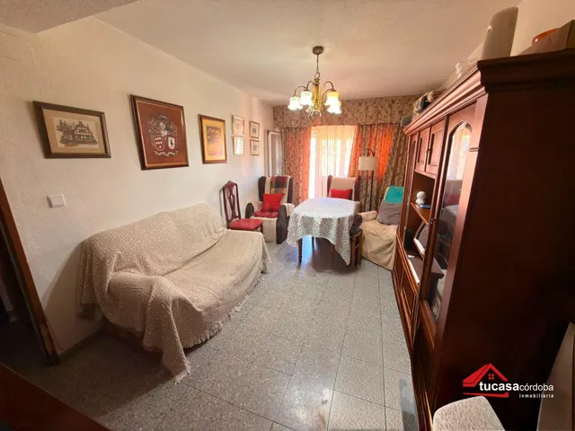 ✨ EXCLUSIVA VIVIENDA EN SANTA ROSA – AMPLITUD, COMODIDAD Y U - foto 2