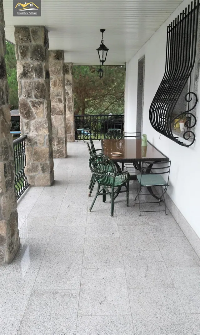 SE VENDE AMPLIO CHALET CON 3.000M DE PARCELA Y PISCINA A 10M - foto 4