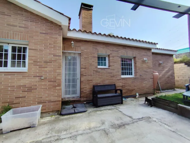 Casa unifamiliar en venta en Sentmenat — 46