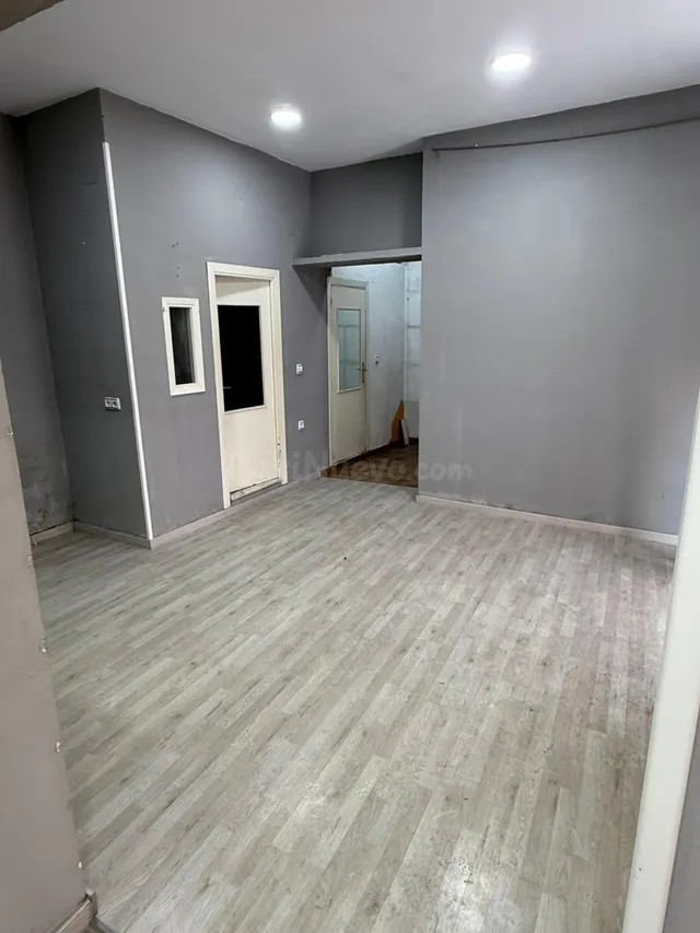 ¡OPORTUNIDAD ÚNICA! Local Comercial en el Corazón de Sama de - foto 5