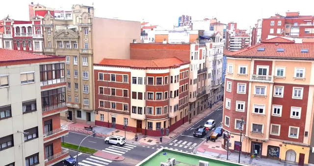 Vivienda excepcional con vistas, garaje y ubicación privilegiada junto a campo grande — 4