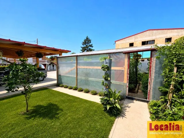 Casa familiar reformada con jardín en Miengo — 18