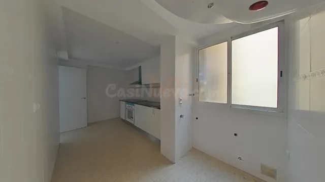 El piso que lo tiene todo: 4 habitaciones, terraza y reforma - foto 3