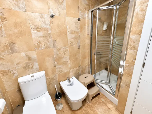 Piso de 2 dormitorios con aire acondicionado a 100 metros de Las Canteras – Zona Puerto — 10