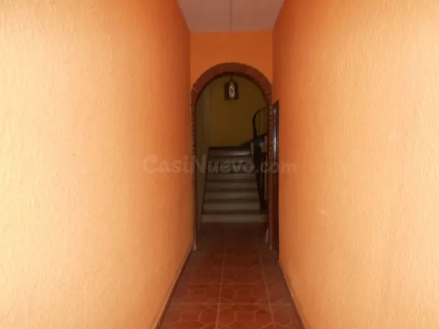 SE VENDE PISO DE 150m ENFRENTE DE PRADIEL - foto 2