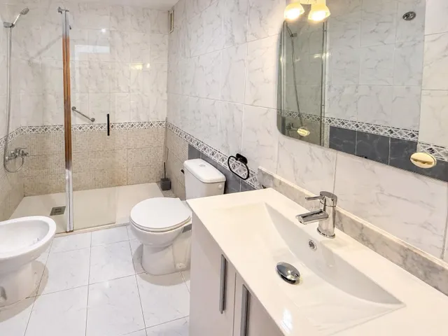 Piso de 2 habitaciones en alquiler en C/Juan Ramón Jiménez — 6