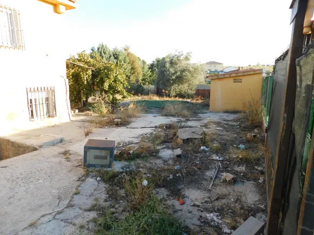Casa independiente con parcela de 500m en calle Tejoneras Carranque. FINANCIACION 100% — 7