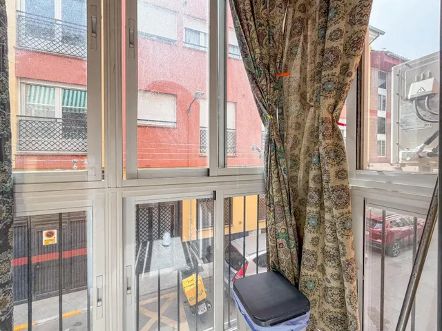 Piso de 2 dorm. reformado para entrar a vivir. — 27