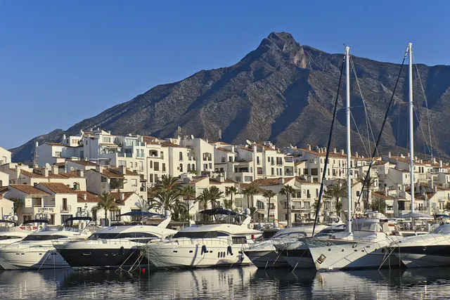 Negocio 1 habitación 60m² en alquiler - Marbella — 2
