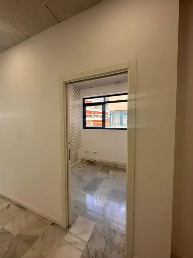 Local comercial 1 habitación 76m² en venta - Marbella — 6
