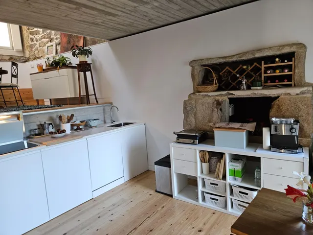 CONJUNTO ARQUITECTÓNICO REFORMADO EN PLENA RIA DE MUROS CON VARIOS PREMIOS DE ARQUITECTURA — 27