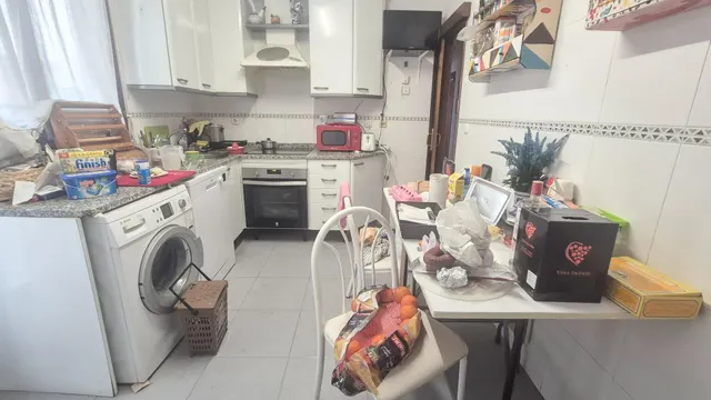 PISO VENTA SALAMANCA. Urbis te ofrece un piso en venta en la zona de Capuchinos-Glorieta-Ciudad Jardín, Salamanca. — 20